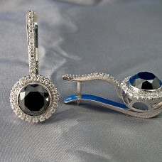 Серьги с черным крупным бриллиантом и россыпью белых 